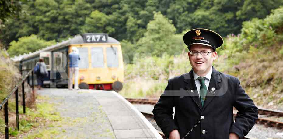 بلیط قطار آباده مشهد - رسپینا 24